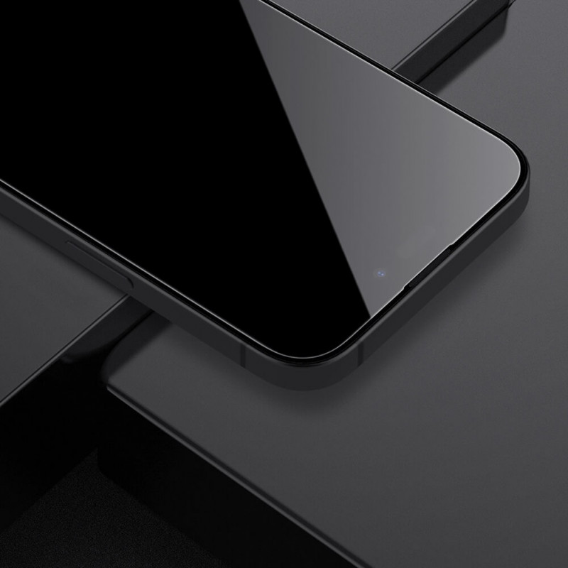 Захисне скло Nillkin (CP + PRO) для Apple iPhone 15 / 16 (6.1″) Чорний