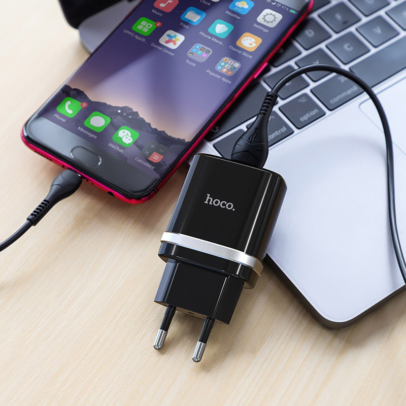 Мережевий зарядний пристрій Hoco C12Q Smart QC 3.0 18W (1×USB-A) + кабель USB to Micro-USB Чорний