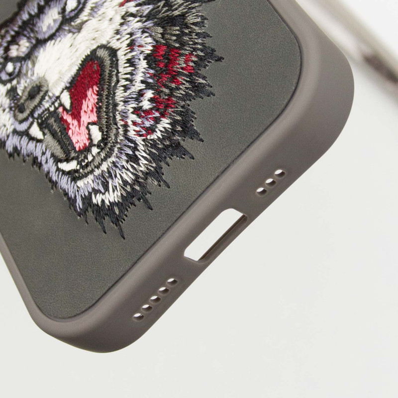 TPU + PC чохол Friends для Apple iPhone 16 (6.1″) Grey Wolf